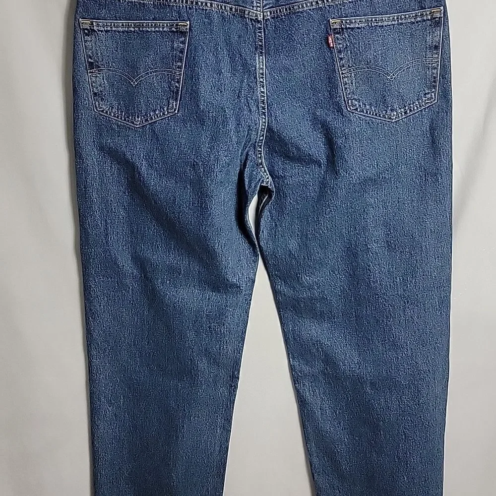 NWT.. LEVI'S..550 RELAXED.. BIG & TALL.. blue jeans..